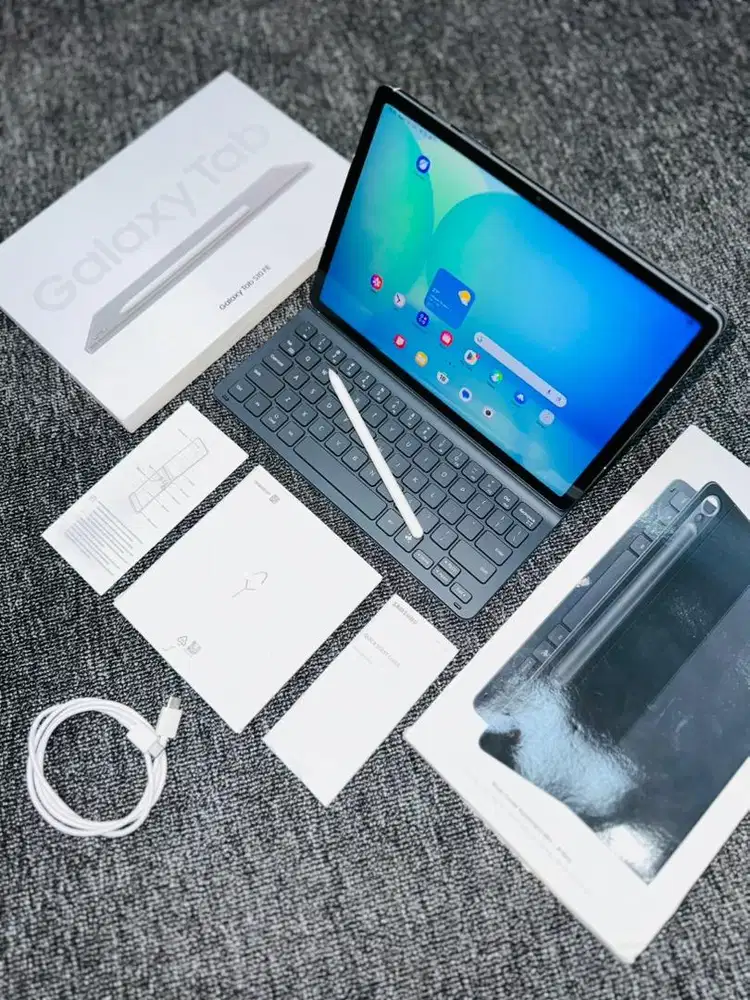 Samsung Tab S10 FE 8/128 Bonus Keyboard