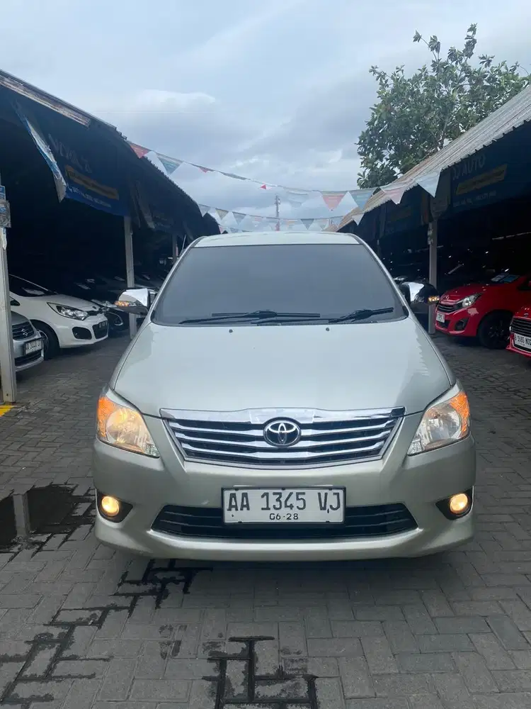 Kijang Innova 2.5 G Diesel Matic 2012 Plat Lokal AA Kebumen Istimewa