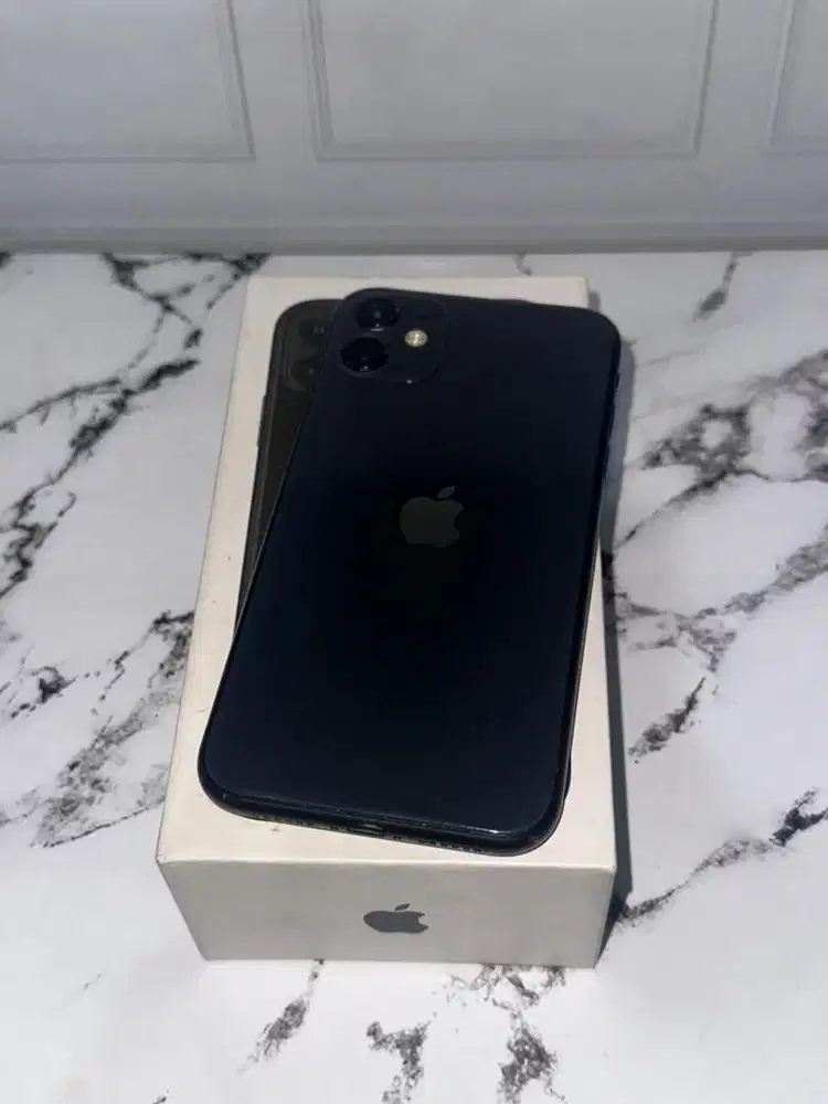 Iphone 11 64GB Fullset All Operator No Minus