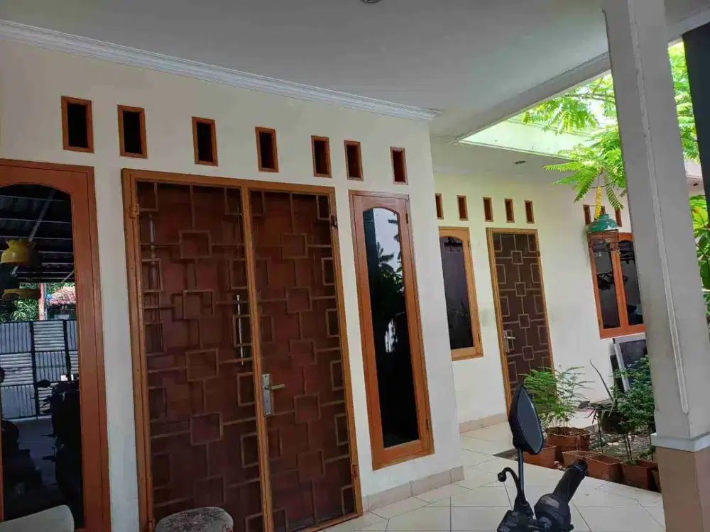 Dijual Rumah dan 2 Unit Ruko di Bintara