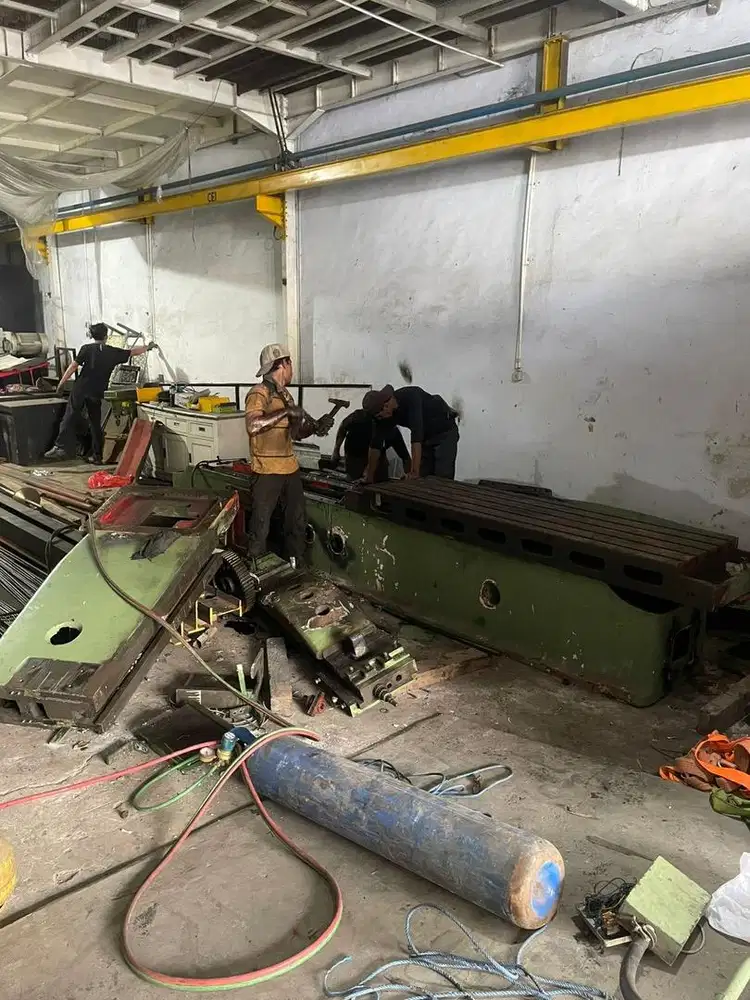 Jasa Scrap bongkar pecah belah besi bangunan dan lain lain