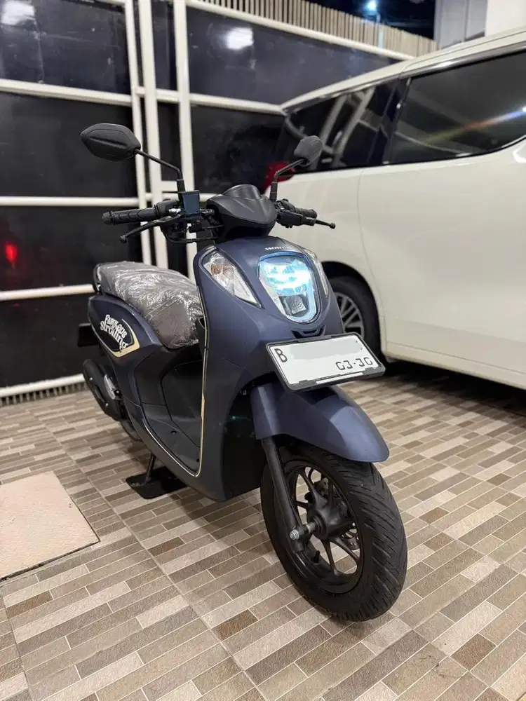 KM 50‼️ HONDA GENIO FABULOUS CBS ISS BLN 03 2025 Navy Biru