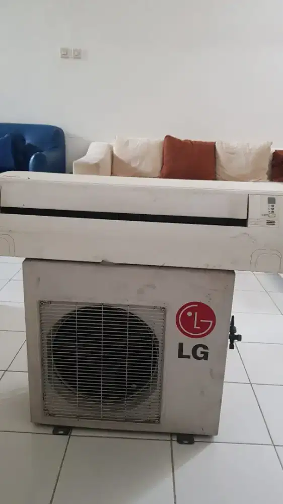 Di jula AC LG 3/4 PK dan SOFA Multifungsi