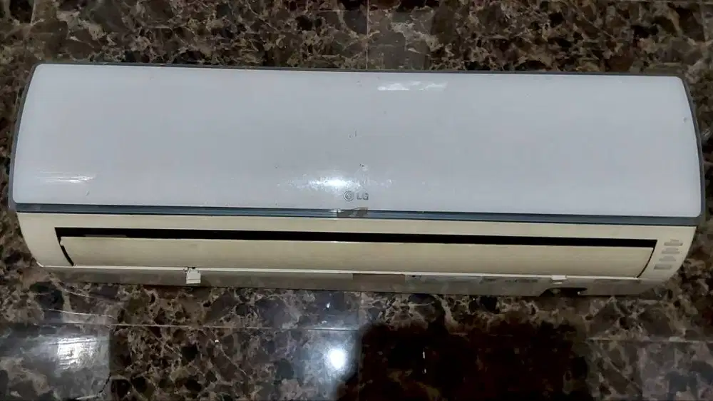 AC LG Low Watt Made in Thailand