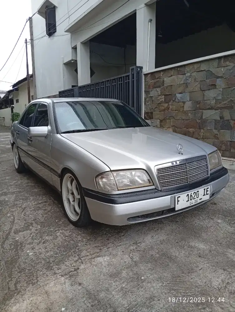 Mercy C200 manual 1997 pajak on