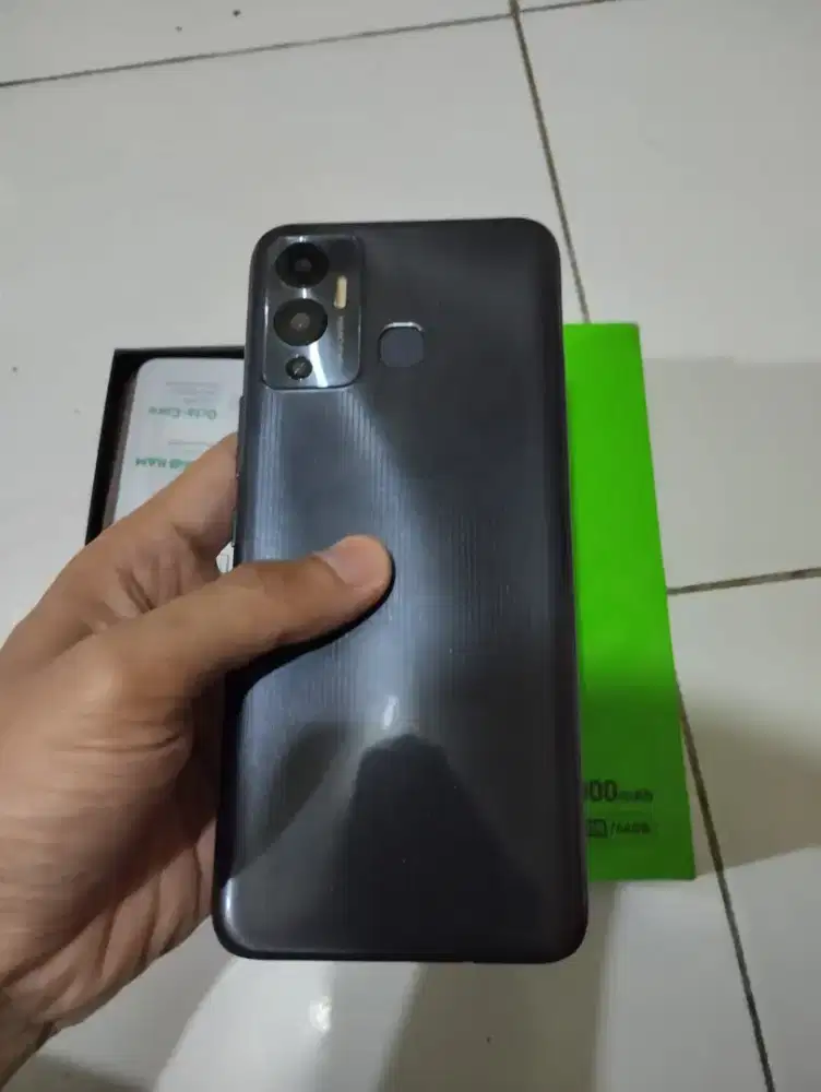 Infinix hot 12play ram 4/64