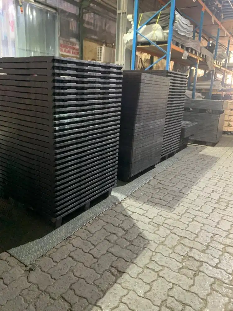 Jual Beli Palet Plastik