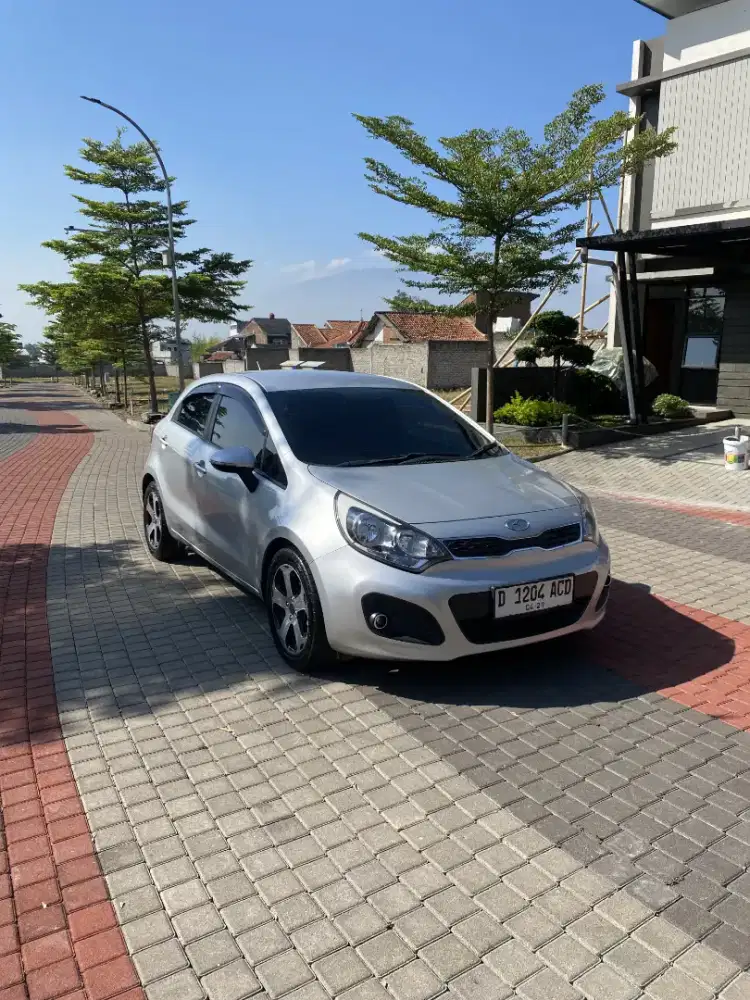 DP 15 JT | KIA RIO SE 2014 MATIC