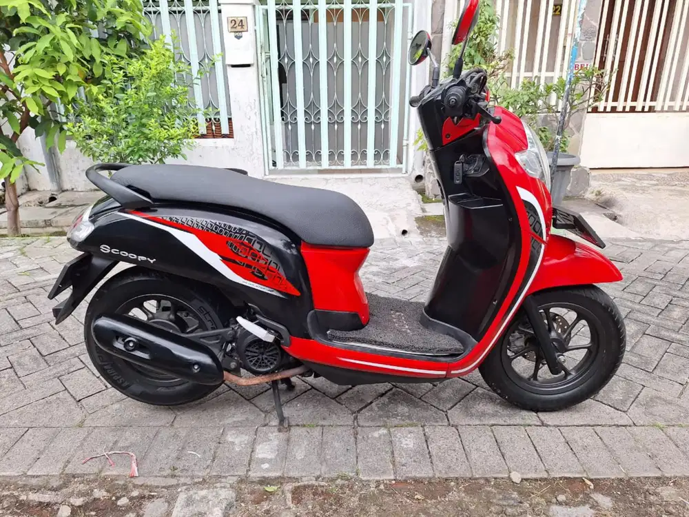 BU scoopy 2019 kondisi sgt bagus siap pakai samsat ikt tandes