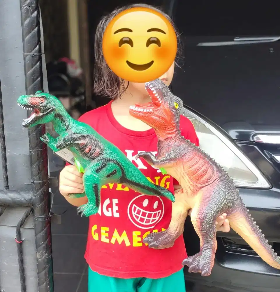 Mainan dinosaurus jumbo ada suara