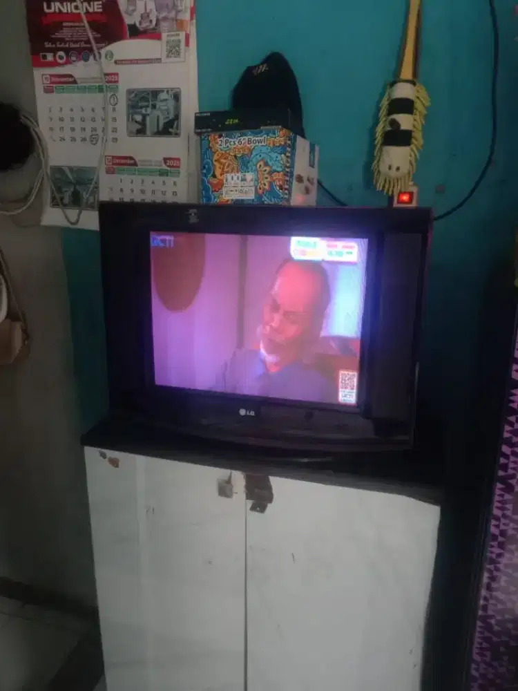 Jual cepat TV LG sama STB normal siap pakai