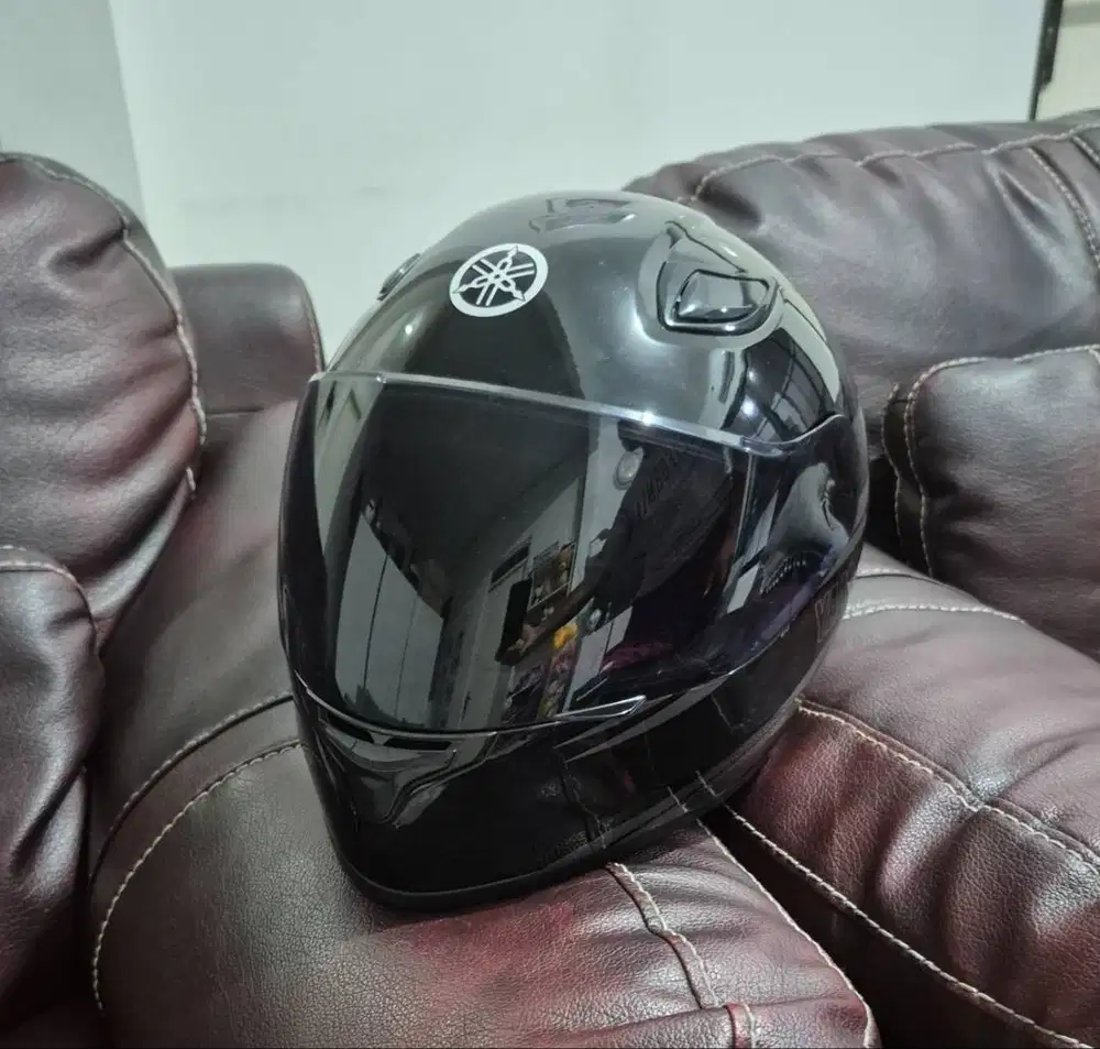 Helm Yamaha All Size (M/L)