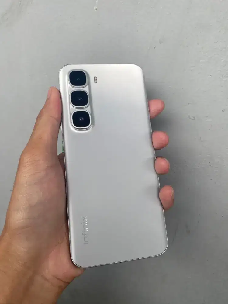 Infinix hot 60 pro plus layar lengkung 8/128gb like new