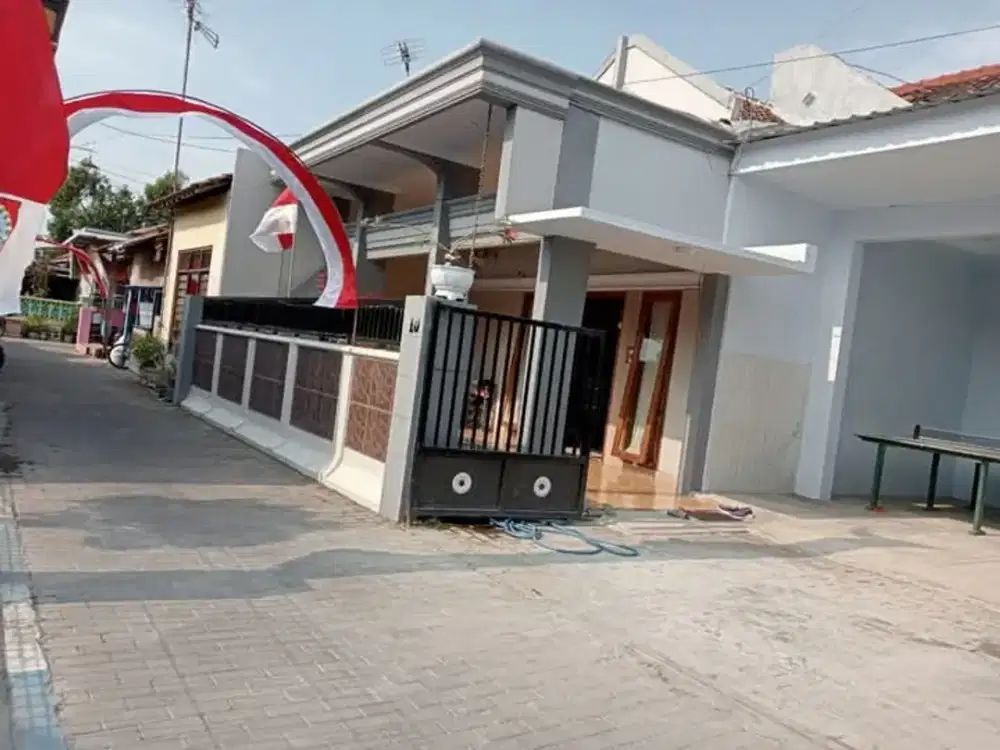 jual murah  rumah Jombang hrga d bawah pasar lokasi strategis