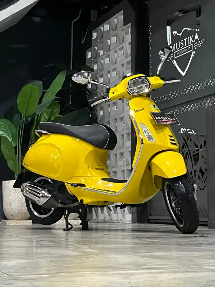 VESPA SPRINT 150 ABS 2022 - Chintia Mustika