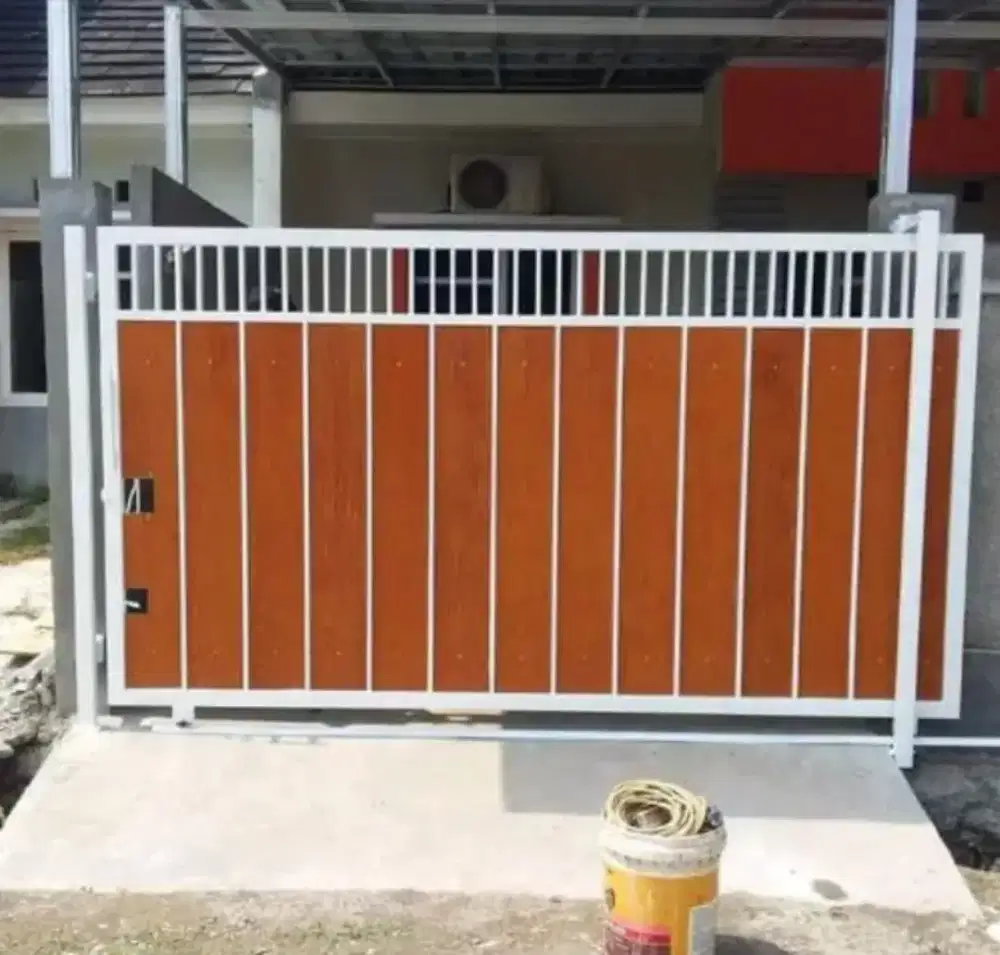 Pagar minimalis wood pleng GRC serat kayu