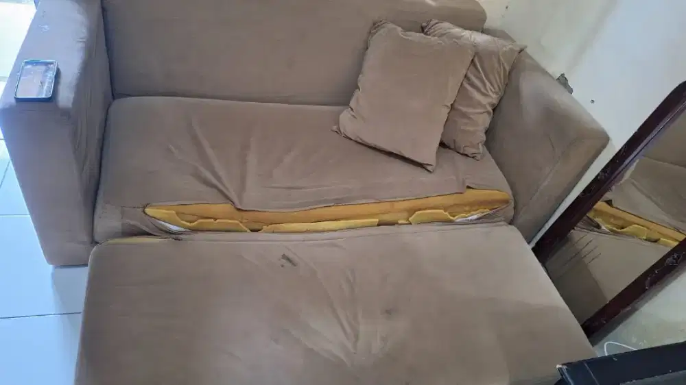 Sofa bed, second jual cepat 350 ribu