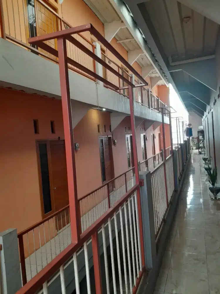 Kamar kontrakan keluarga.