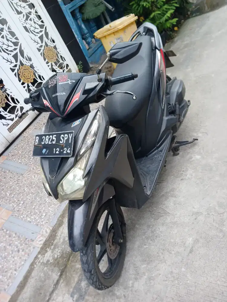 Honda Vario Old 125 2014 ss lengkap mesin bagus plat B DKI
