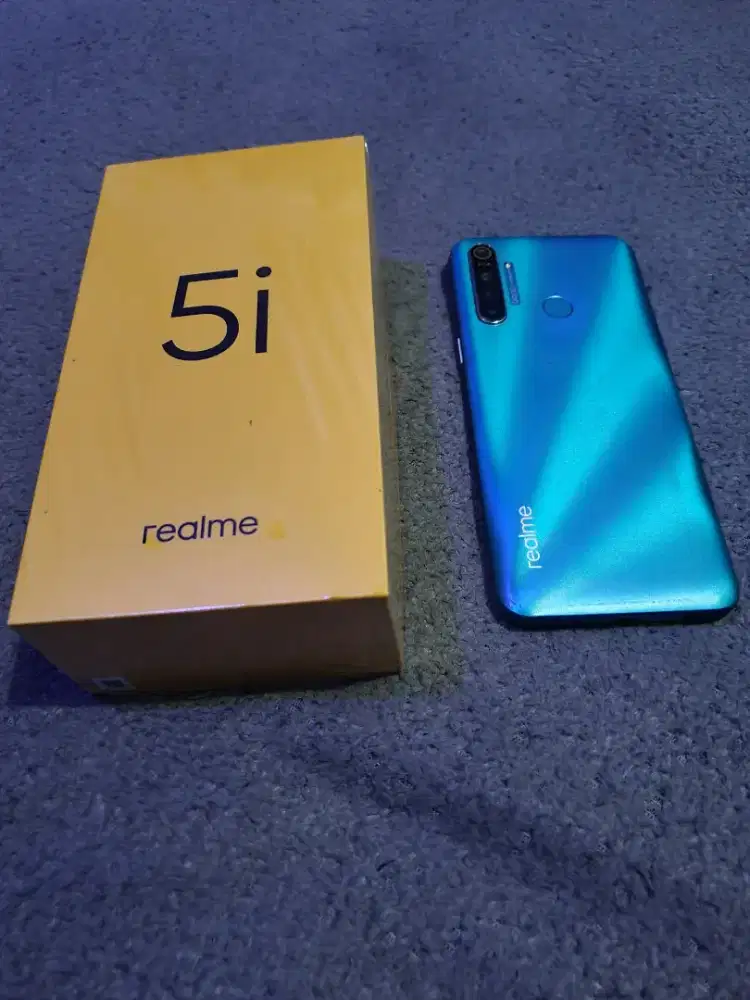 Realme 5i 4/64 free 2 case + box original