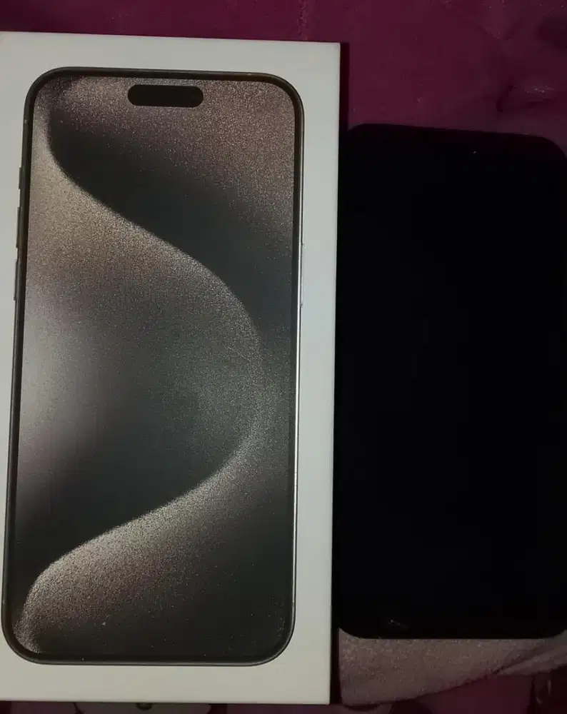 Dijual iphone 15 pro max 256 gb natural titanium DIGiMAPS