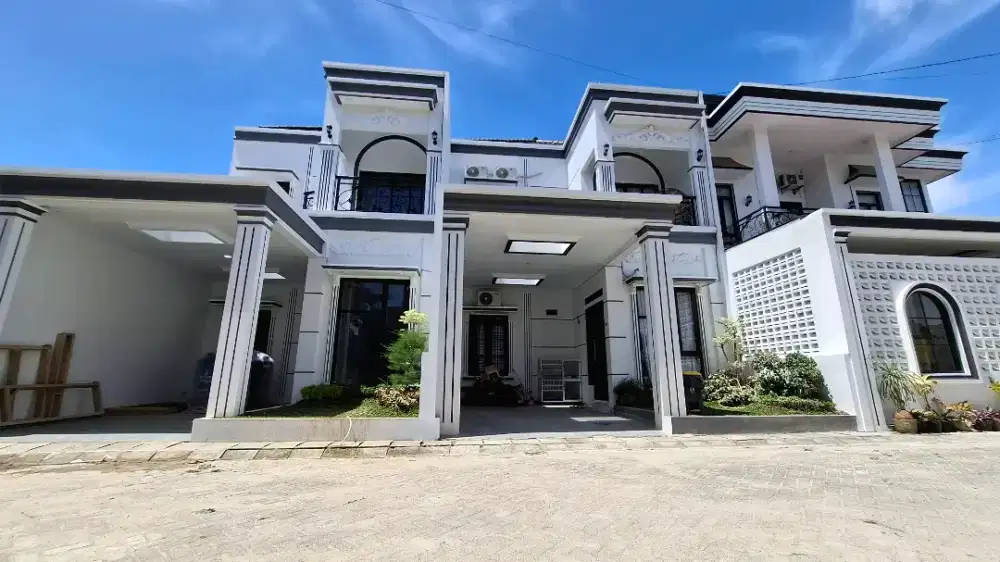 Rumah 2 lantai siap huni