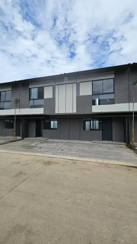 Rumah Take Over 2 lt type X2 XYZ Lippo Cikarang