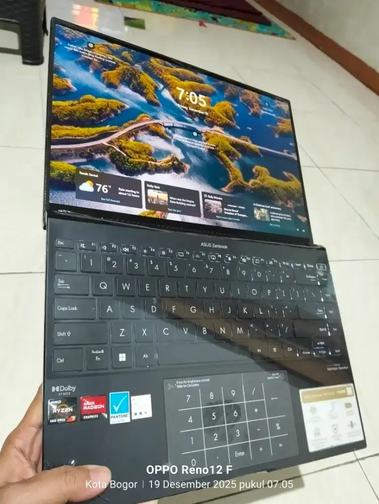 Dijual laptop Asus ZenBook UM5401 AMD RYZEN 7-6800H Ram 16GB SSD 512GB