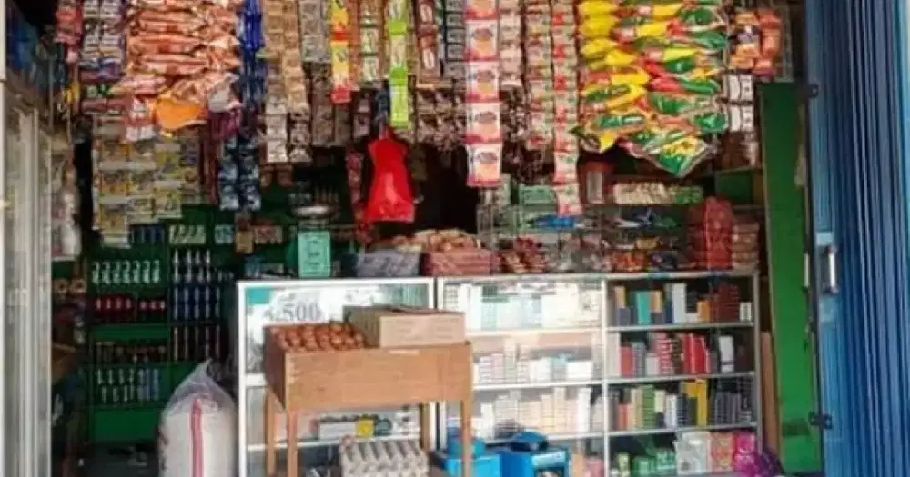 Mencari pekerjaan sebagai tukang atau kenek bangunan