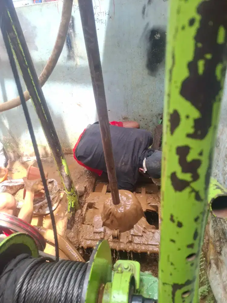 Sumur bor air bersih