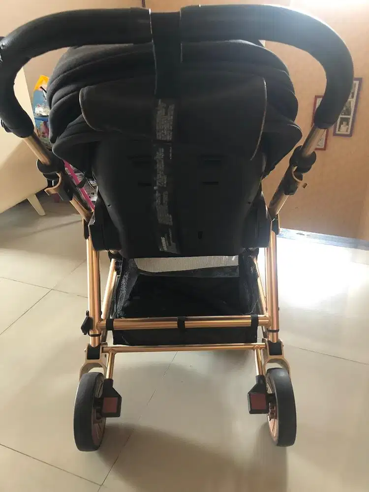 Mamas papas urbo 2 rose gold limited edition