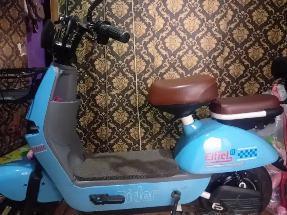 Di jual sepeda listrik merk voxa eiffel