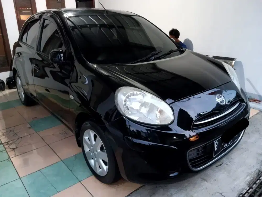 Nissan March Matic 2011 bisa beli cicil kredit Adira