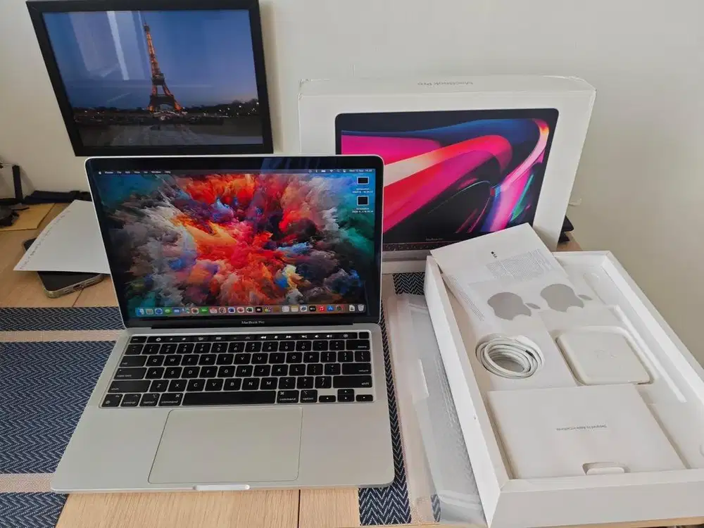 MacBook Pro 2020 M1 Chip 256gb Fullset Like New