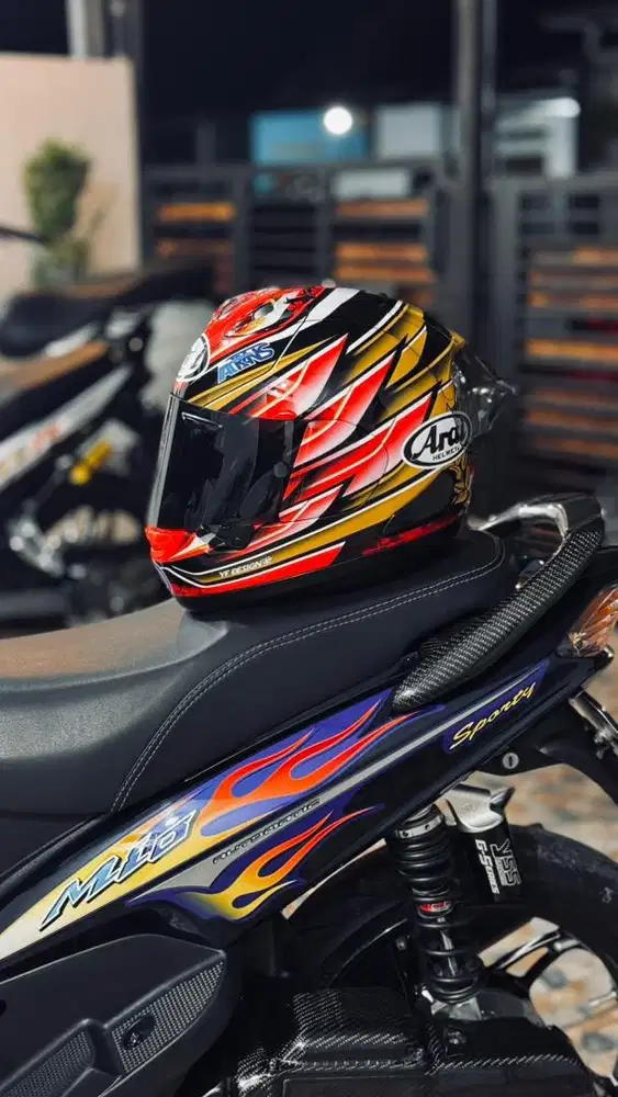 Helm arai rx7x nakagami gp