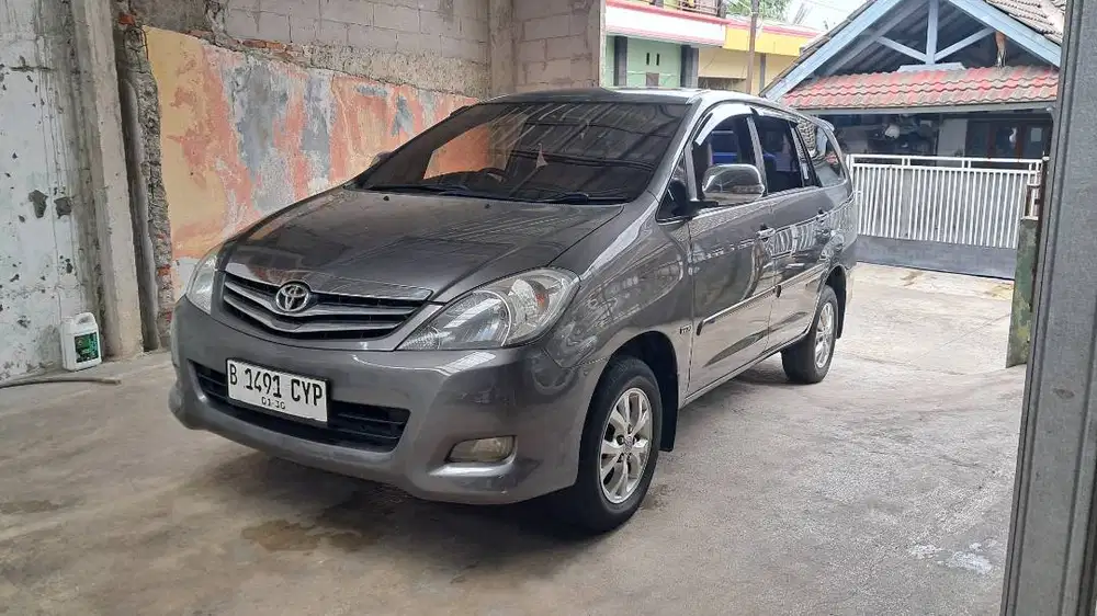 INNOVA G 2010 TANP PERANTRA