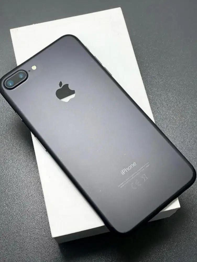 Iphone 7 plus ex ibox - hitam- 128gb