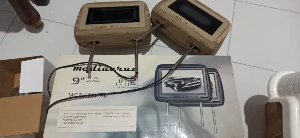 Head Rest TV Monitor