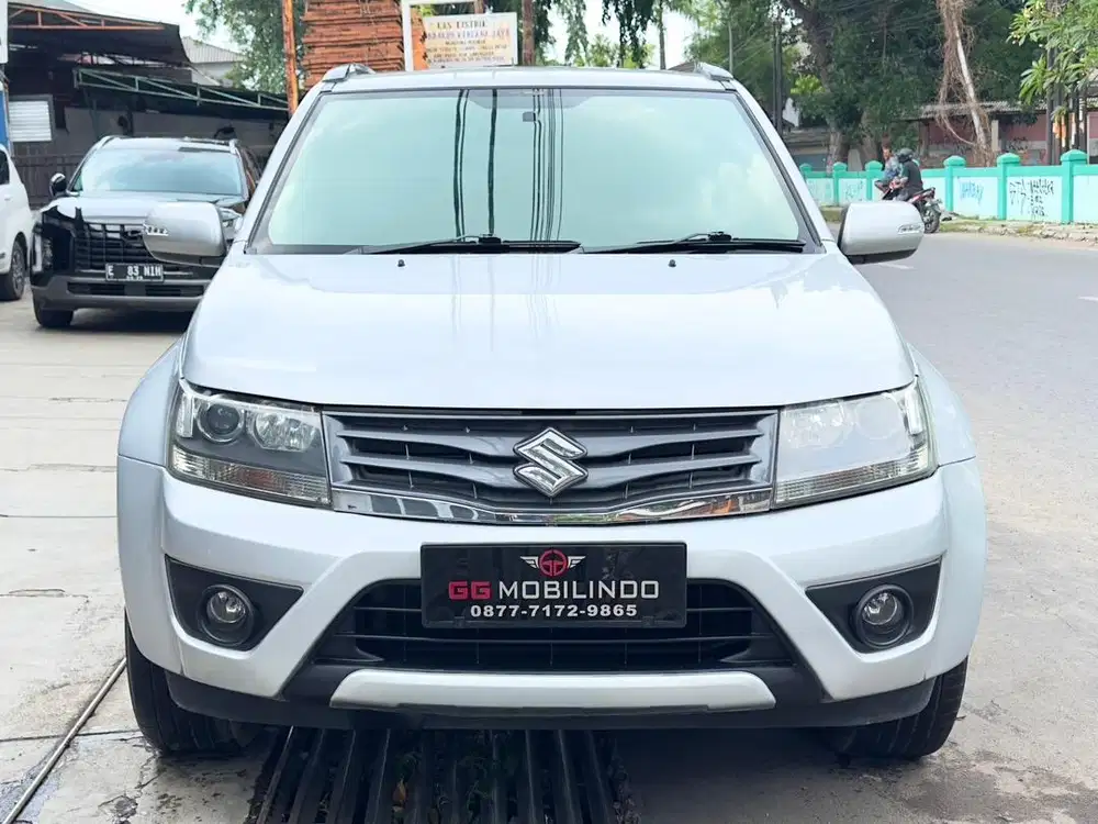 Suzuki Grand Vitara 2.4 JLX Automatic Th 2013