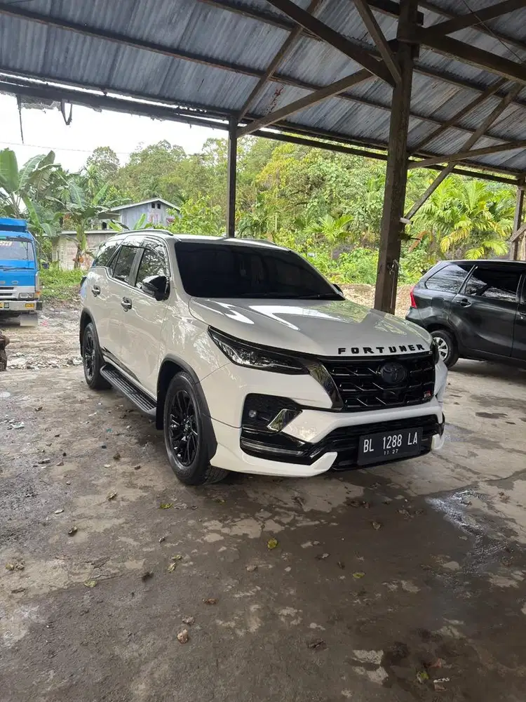 Jual mobil bekas