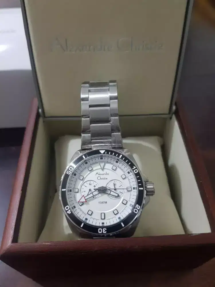 Jam tangan alexandre Christie