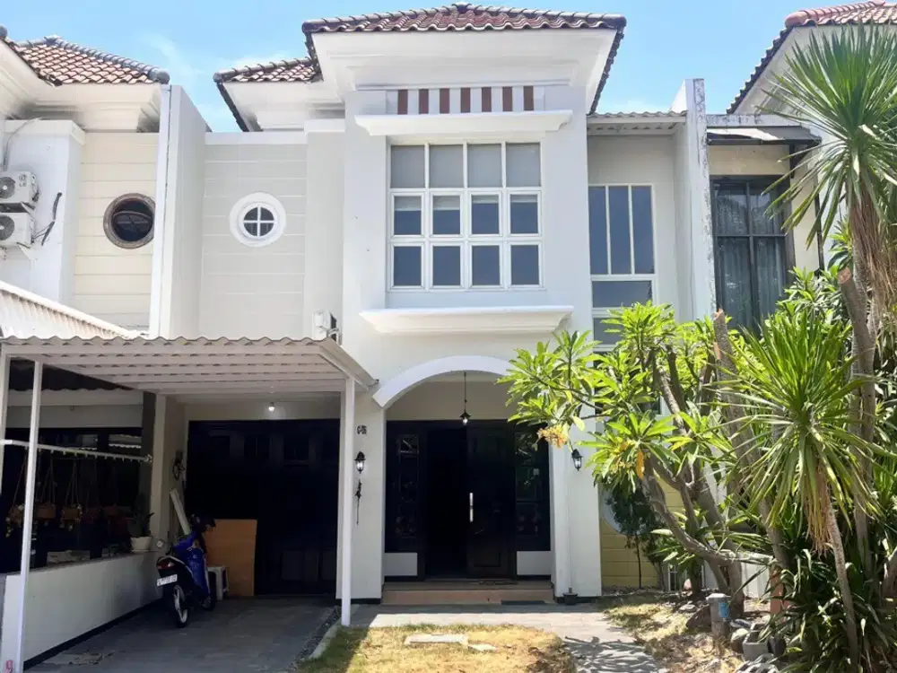 JARANG PUNYA Rumah Jemursari Regency Tengah Kota Posisi Depan SHM