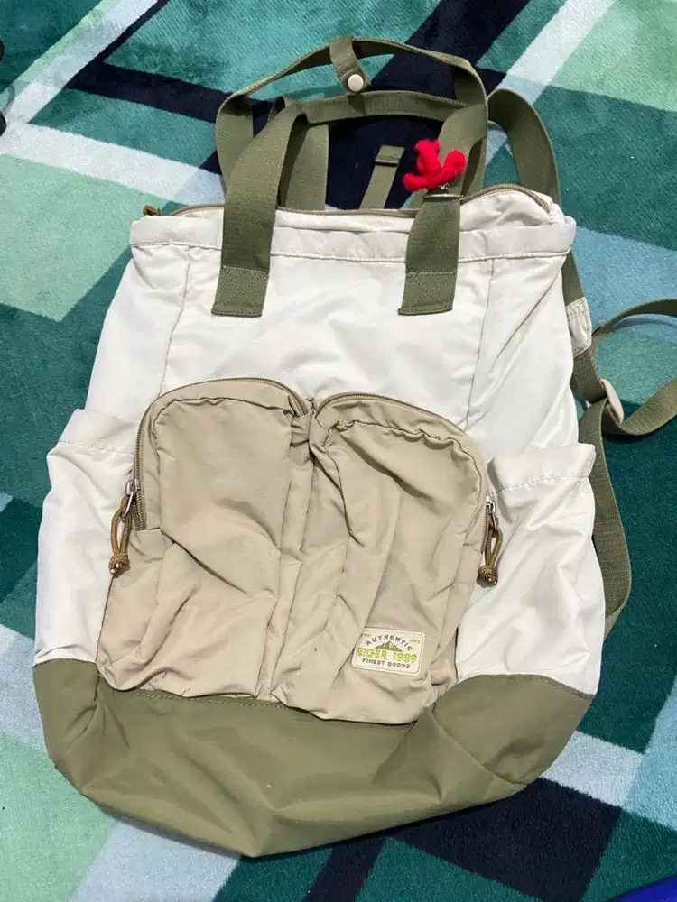 EIGER WOMEN SAIRA TWO WAY BACKPACK