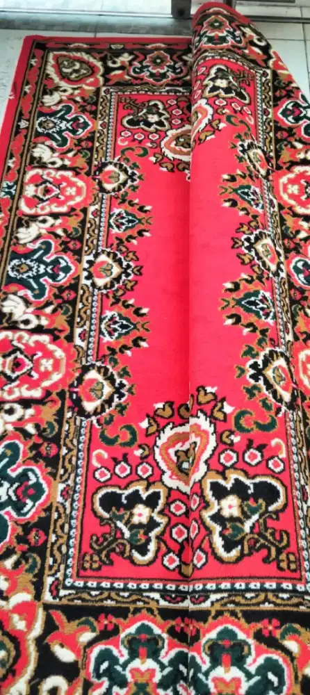 KARPET PERMADANI BESAR