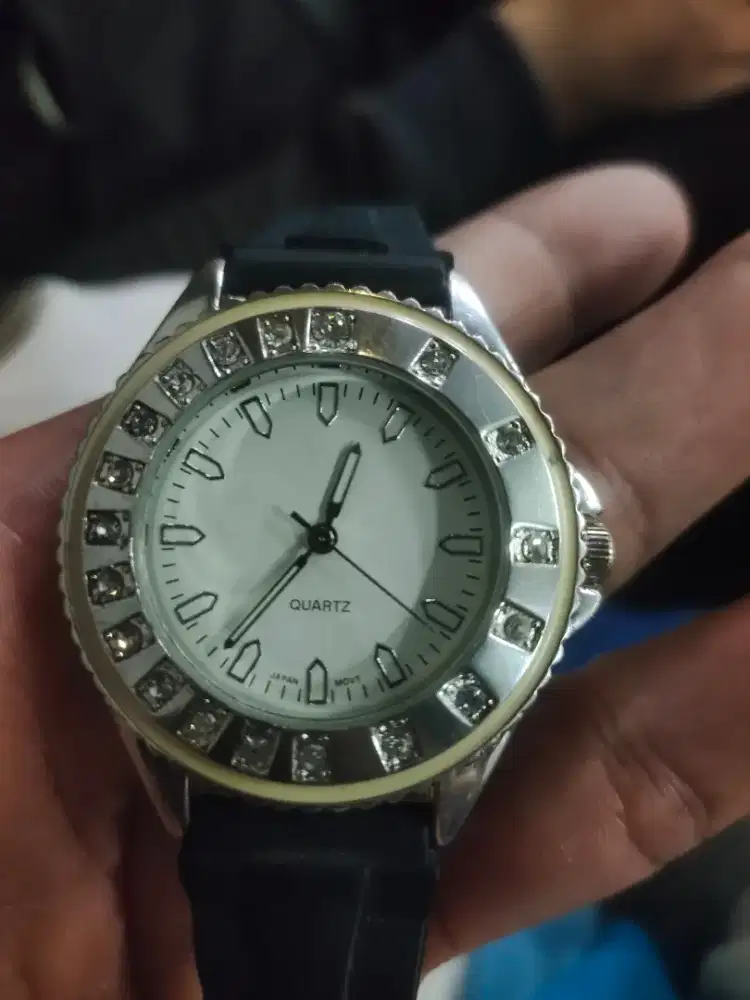 Moulin Watch Quartz Women Silver (ORI)