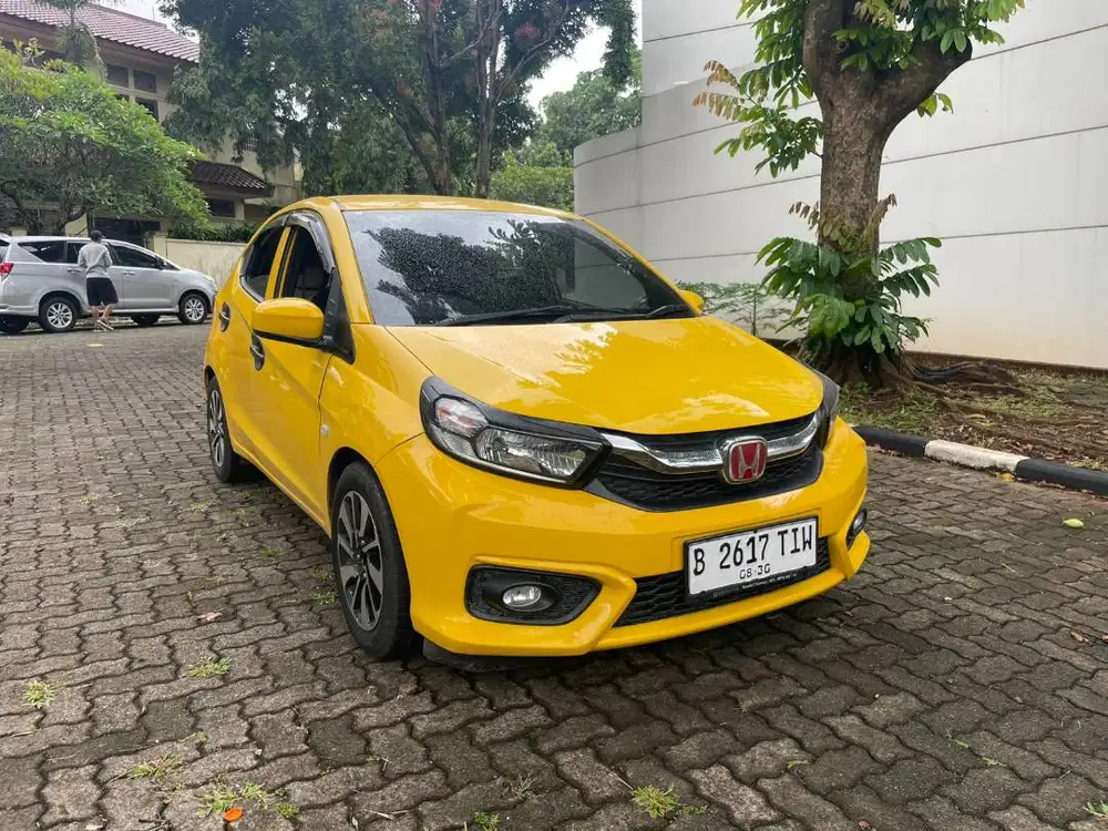 [Full Upgrade RS] Brio E CVT, Km 50rb Record
