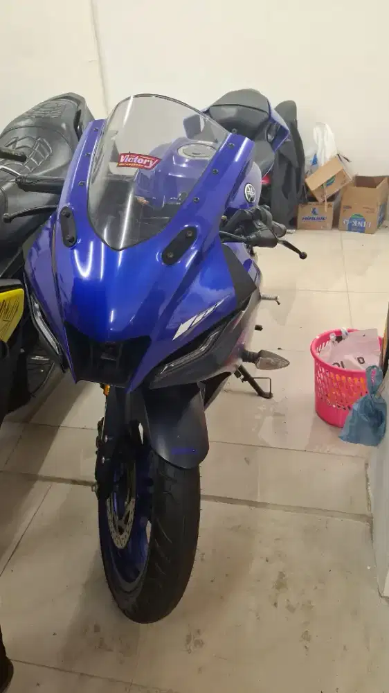 Yamaha R15 butuh uang