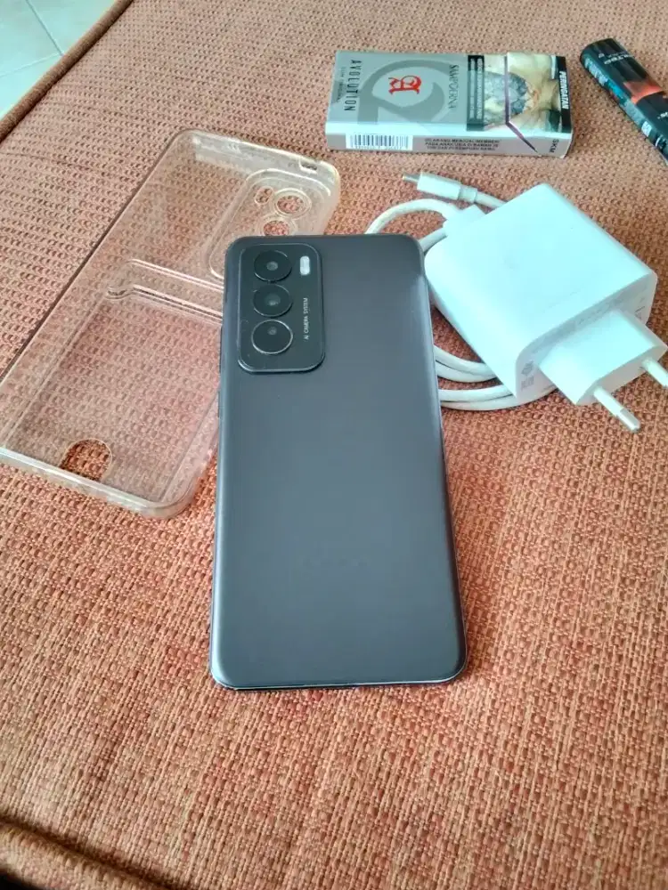 Oppo Reno 12 5g. Ram 12/512 Muluss