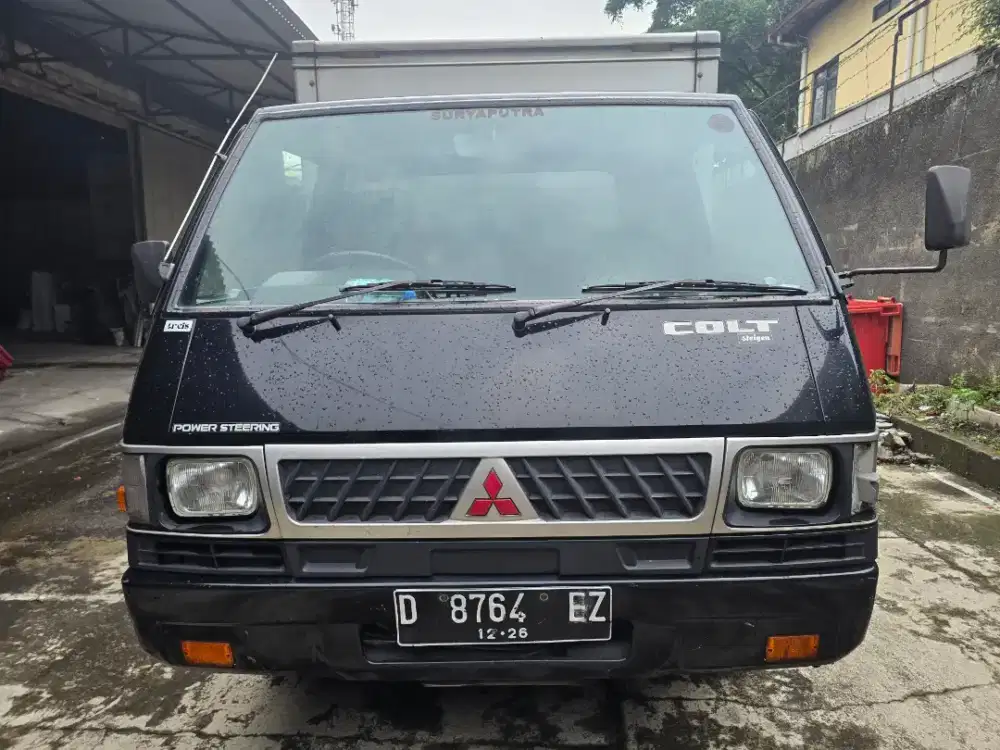 L300 box Full ori mesin bagus tidak ngobos km rendah no minus bagus