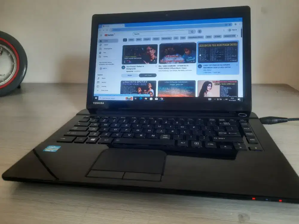 Jual Bu Laptop Toshiba Core i5-3230(Ram6gb-Hdd-600gb)Supot Editing